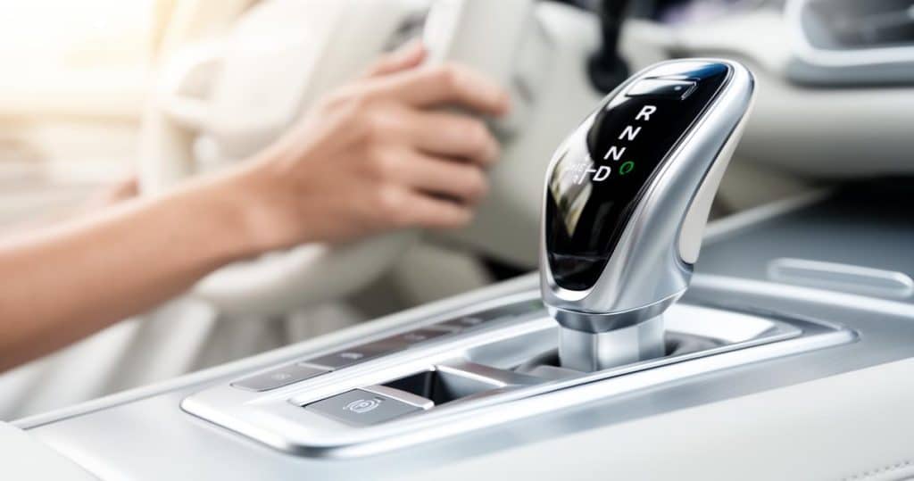 Découvrez les avantages du permis en boîte automatique pour une conduite simplifiée